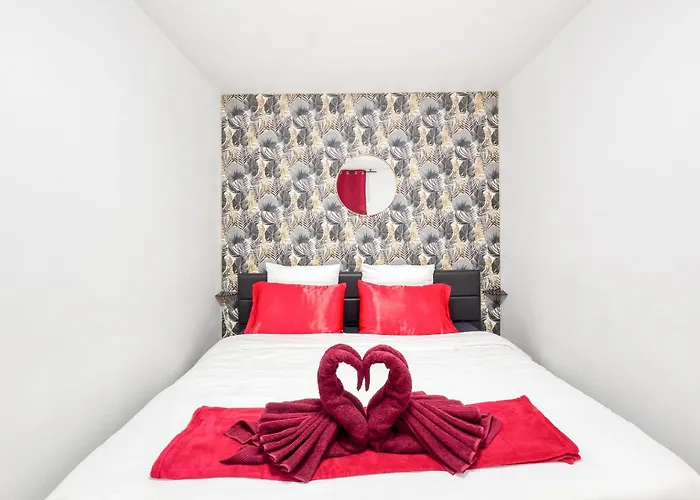 La Belle Hirondelle - Love Room Jacuzzi