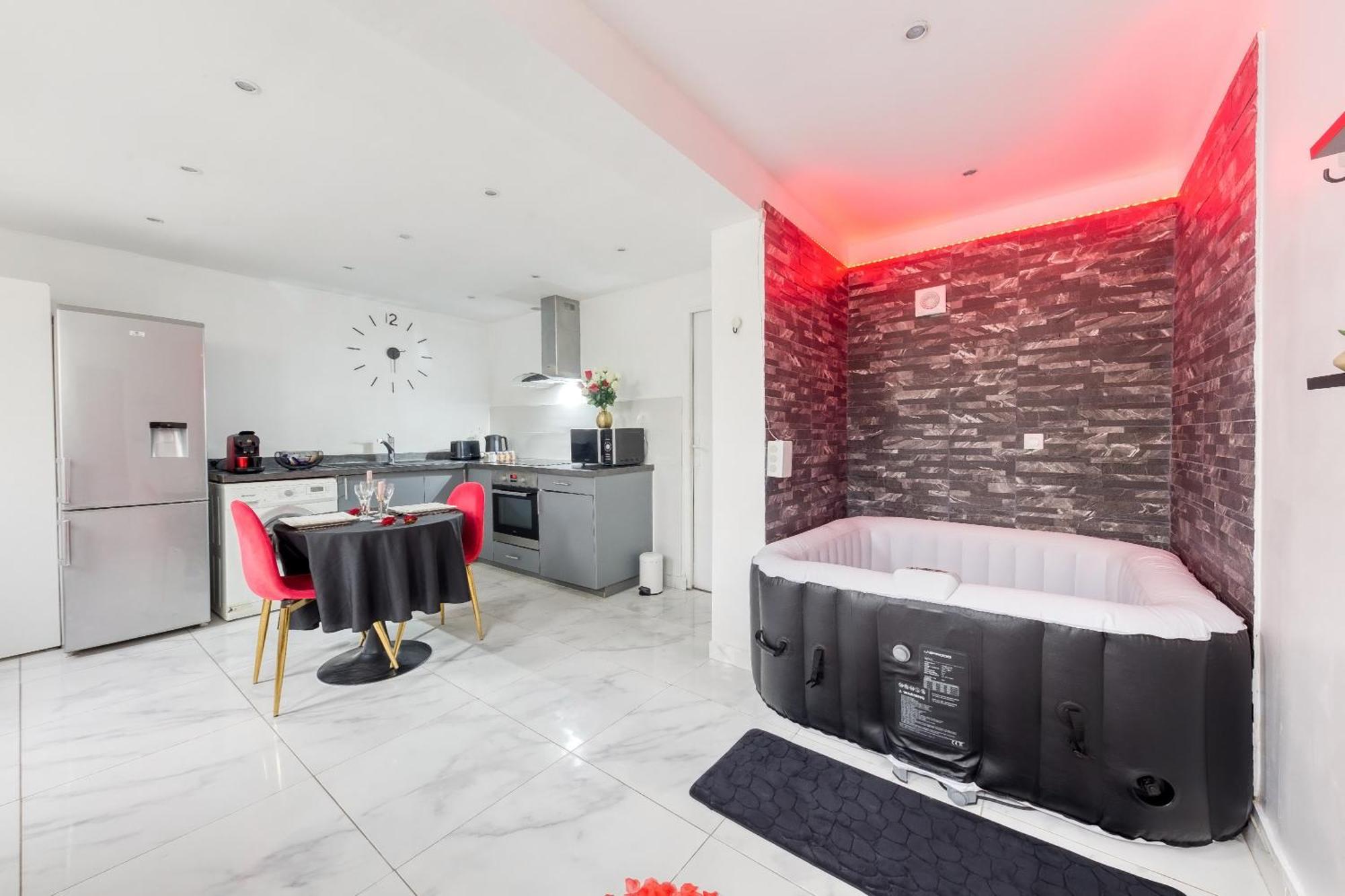 La Belle Hirondelle - Jacuzzi Apartment Morangis (Essonne)