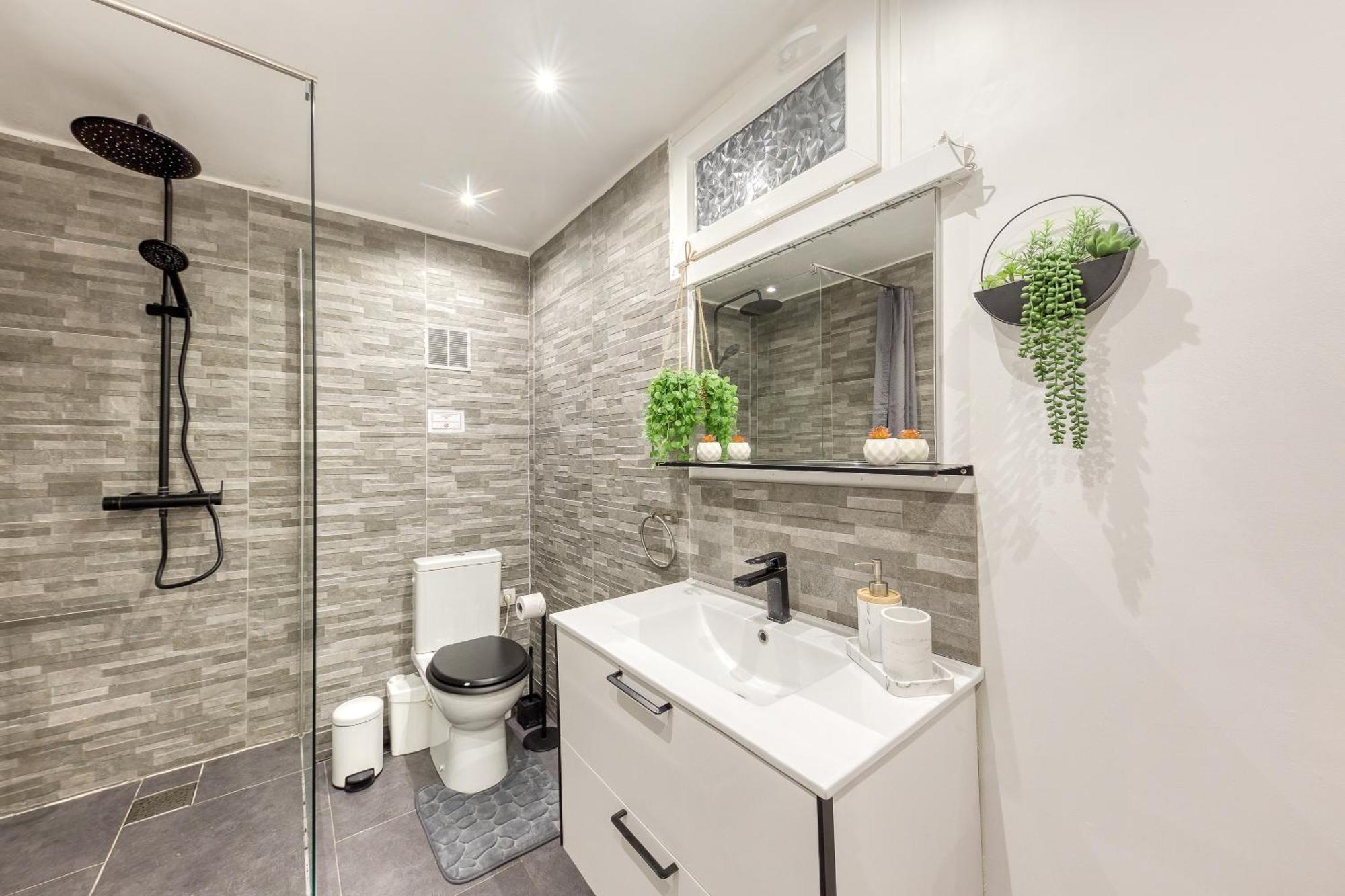 La Belle Hirondelle - Jacuzzi Apartment *